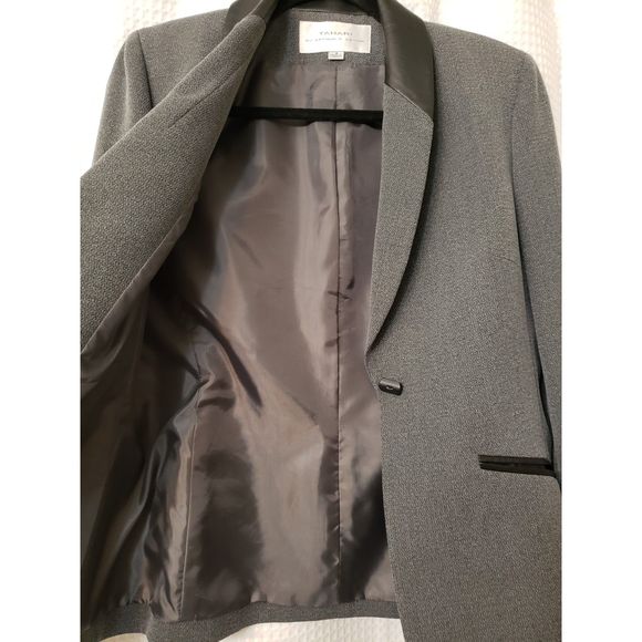 Tahari By Arthur S. Levine Women's Blazer Size 6 Gray With Black Trim Business - Picture 4 of 7